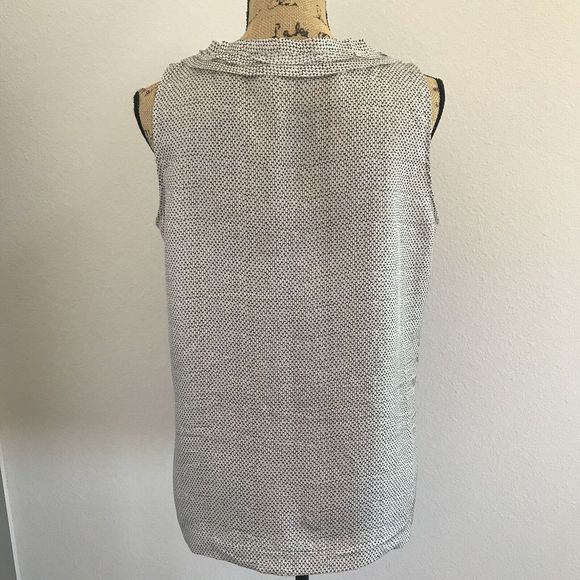 J.Crew Womens Silk Ruffle Blouse Size 12 Sleeveless Tank Hidden Button Placket - Picture 5 of 9